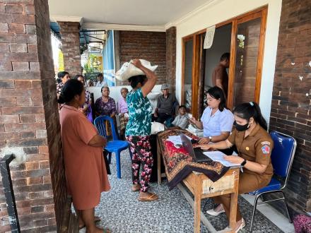PENYALURAN BANTUAN PANGAN JUNI-JULI